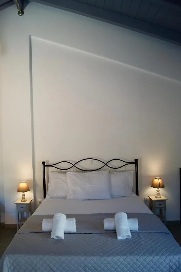 Apartment Throisma Studios With Private Pool & Parking Asos