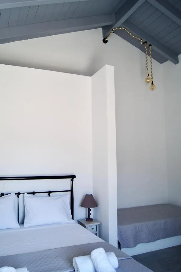 Throisma Studios With Private Pool & Parking Asos Apartmán