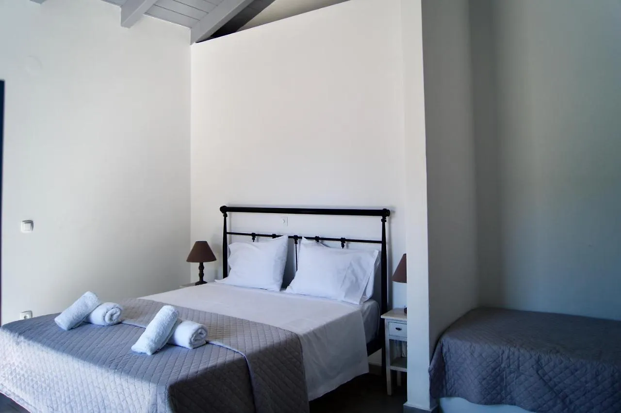 Throisma Studios With Private Pool & Parking Asos