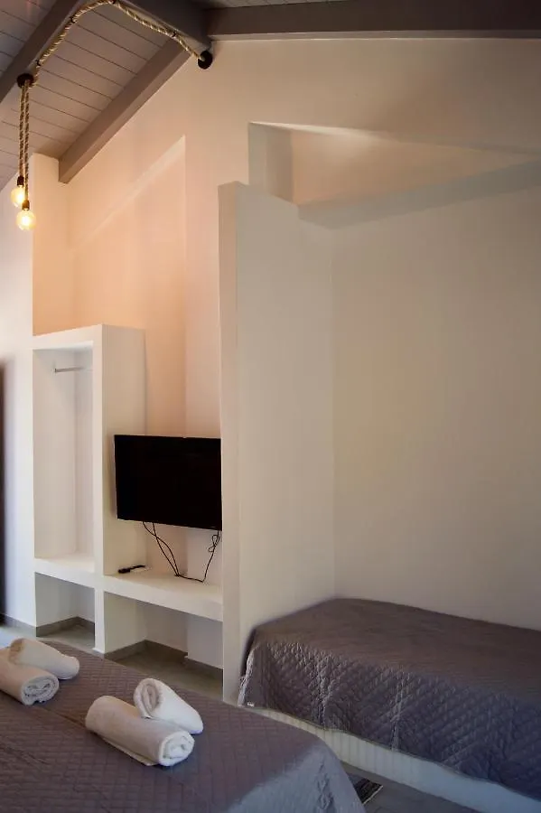 Throisma Studios With Private Pool & Parking Асос 0*,  Греция